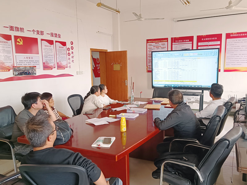现场图--智能制造工程系召开教学质量评估工作推进会_副本.jpg